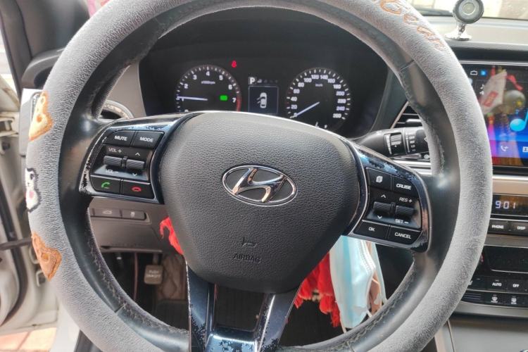 Used Hyundai Sonata 2015 1.6T GLS Smart Model Steering Wheel