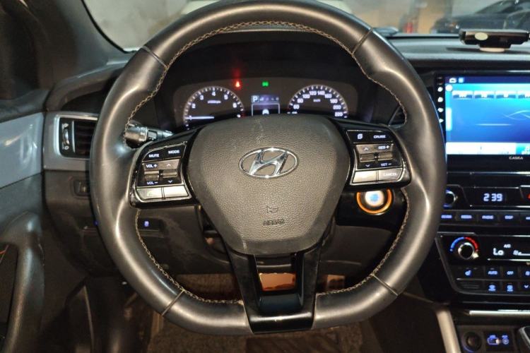 Used Hyundai Sonata 2015 1.6T GLS Smart Model Steering Wheel