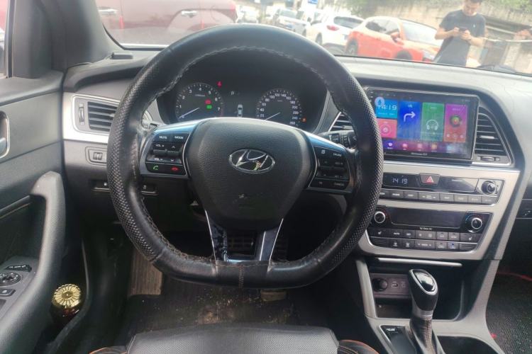 Used Hyundai Sonata 2015 1.6T GLX Advanced Model Steering Wheel