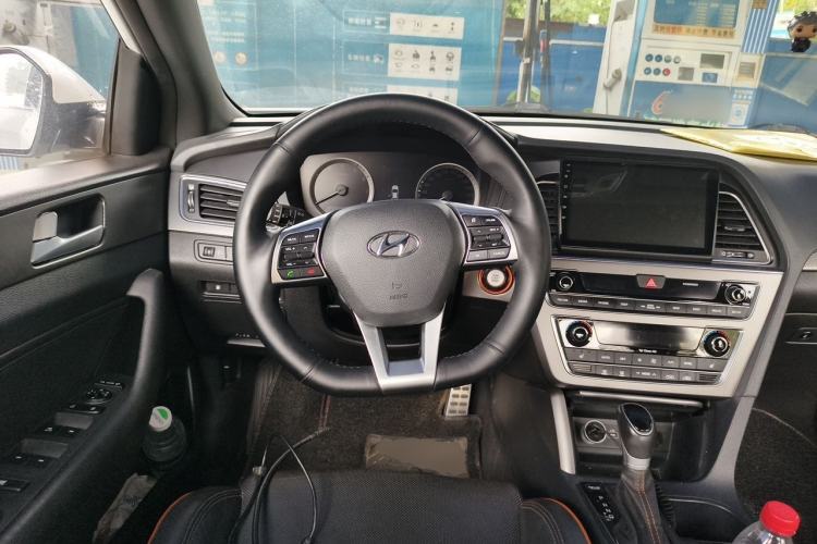 Used Hyundai Sonata 2015 1.6T GLX Advanced Model Steering Wheel