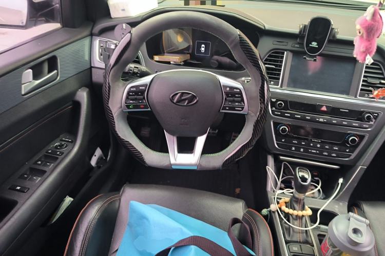 Used Hyundai Sonata 2015 1.6T GLS Smart Model Steering Wheel