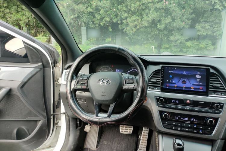 Used Hyundai Sonata 2015 1.6T GLS Smart Model Steering Wheel