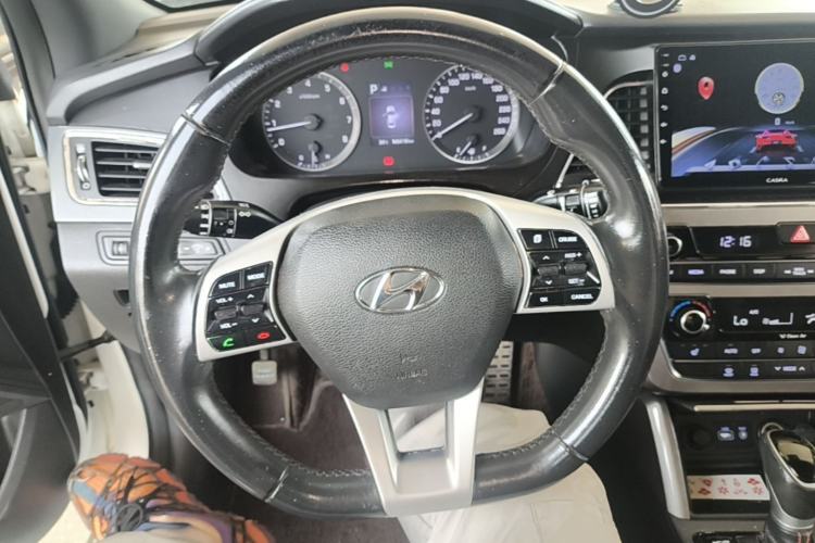 Used Hyundai Sonata 2015 1.6T GLS Smart Model Steering Wheel