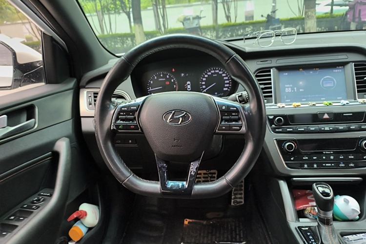 Used Hyundai Sonata 2015 1.6T GLX Advanced Model Steering Wheel