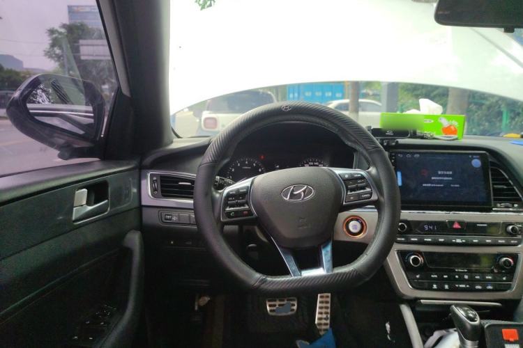 Used Hyundai Sonata 2015 1.6T GLS Smart Model Steering Wheel