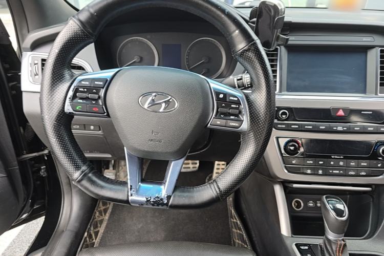 Used Hyundai Sonata 2015 1.6T GLS Smart Model Steering Wheel