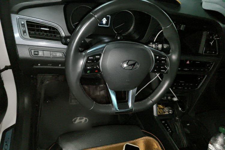Used Hyundai Sonata 2015 1.6T GLS Smart Model Steering Wheel