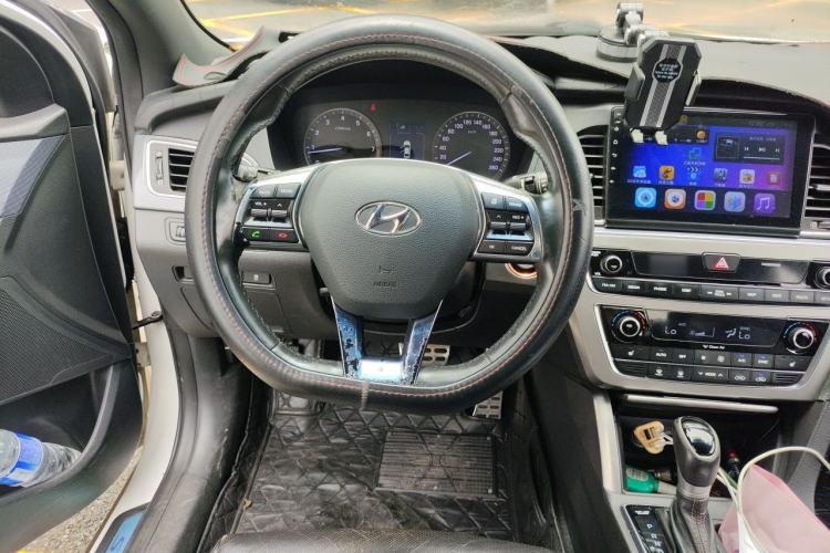 Used Hyundai Sonata 2015 1.6T GLS Smart Model Steering Wheel