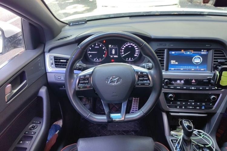 Used Hyundai Sonata 2015 1.6T GLS Smart Model Steering Wheel