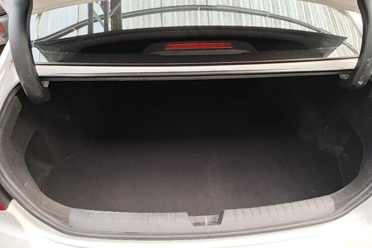 Used Hyundai Sonata 2015 1.6T GX Comfort Model Trunk