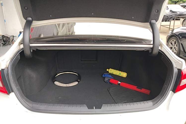 Used Hyundai Sonata 2015 1.6T GLX Advanced Model Trunk