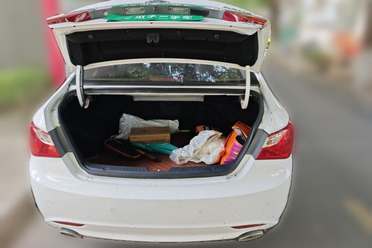 Used Hyundai Sonata 2015 Classic 2.4L Automatic Leading Edition China V Standard Trunk