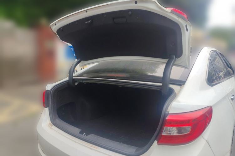 Used Hyundai Sonata 2015 1.6T GLX Advanced Model Trunk
