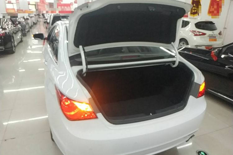 Used Hyundai Sonata 2015 Classic 2.4L Automatic Leading Edition China IV Standard Trunk