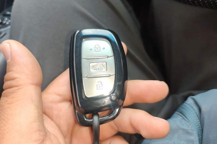 Used Hyundai Sonata 2015 1.6T GLX Advanced Model Vehicle Key