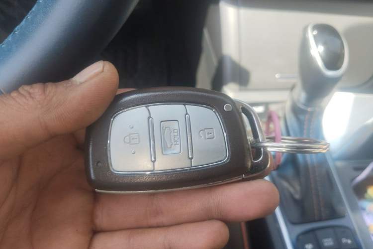 Used Hyundai Sonata 2015 1.6T DLX Prestige Model Vehicle Key