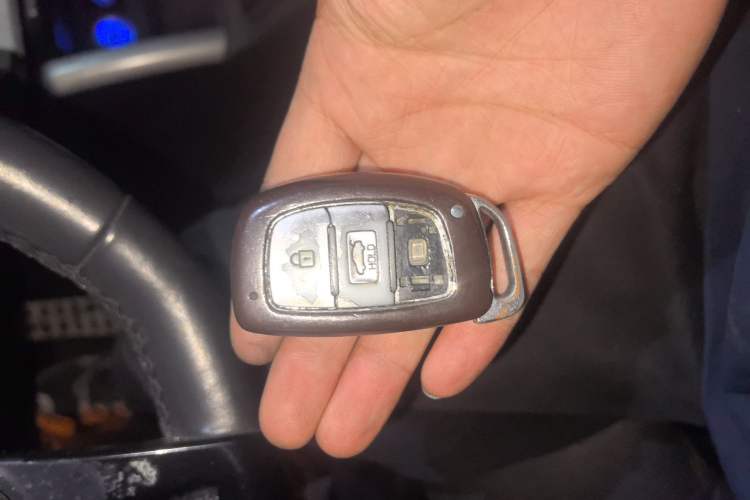 Used Hyundai Sonata 2015 1.6T GLX Advanced Model Vehicle Key