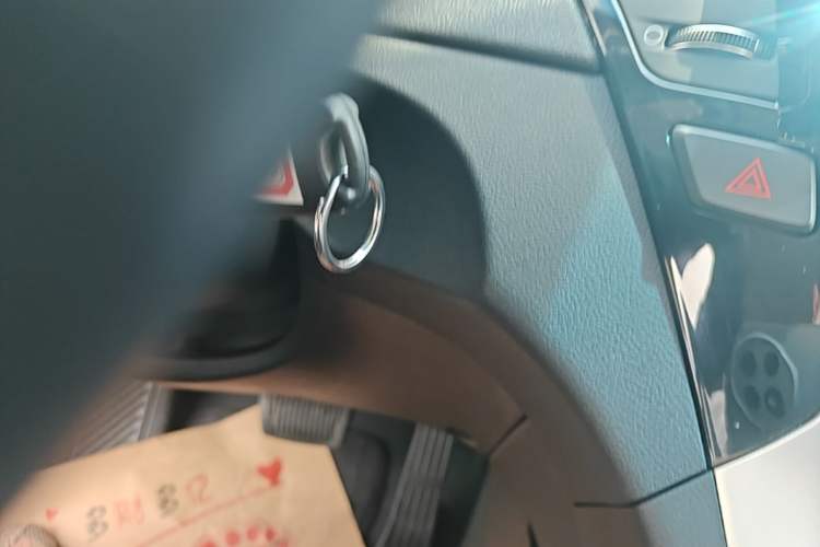 Used Hyundai Sonata 2015 Classic 2.0L Automatic Leading Edition Vehicle Key