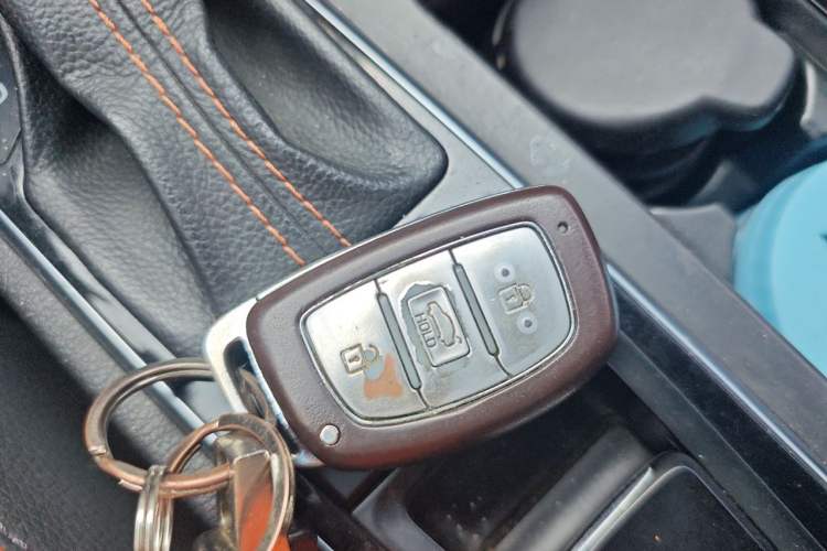 Used Hyundai Sonata 2015 1.6T GLX Advanced Model Vehicle Key