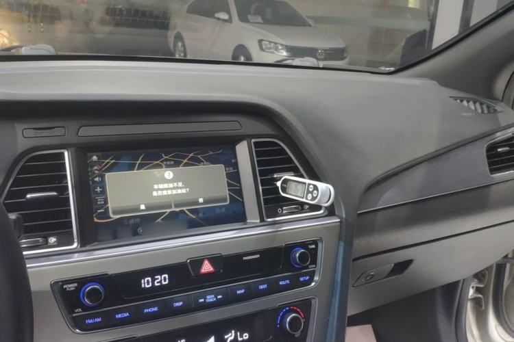 Used Hyundai Sonata 2015 1.6T GLS Smart Model Center Console