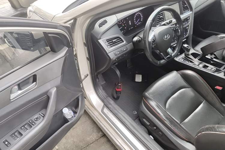 Used Hyundai Sonata 2015 1.6T GLX Advanced Model Driver Seat