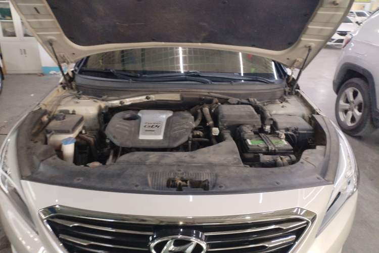 Used Hyundai Sonata 2015 1.6T GLX Advanced Model Engine Bay
