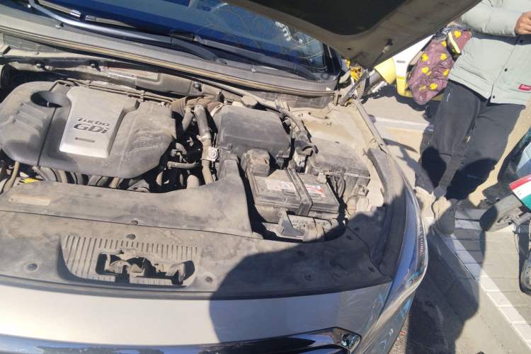 Used Hyundai Sonata 2015 1.6T GLX Advanced Model Engine Bay Left