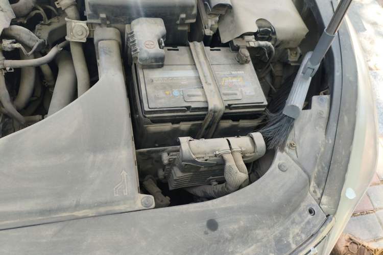 Used Hyundai Sonata 2015 1.6T DLX Prestige Model Engine Bay Left