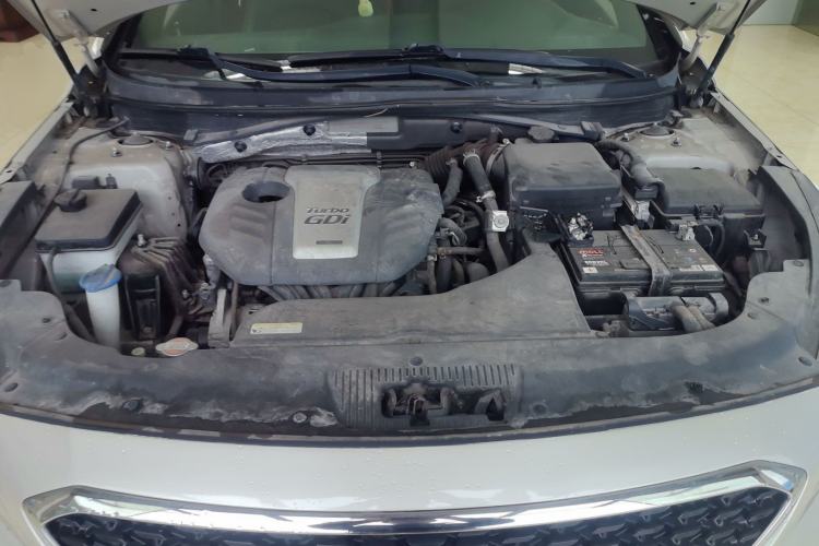 Used Hyundai Sonata 2015 1.6T DLX Prestige Model Engine Bay