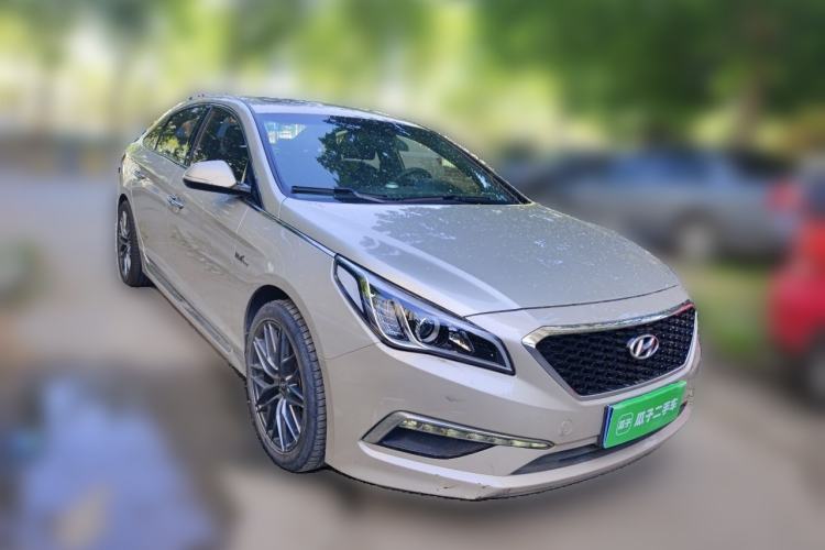 Used Hyundai Sonata 2015 1.6T GLS Smart Model Front Right 45 Deg
