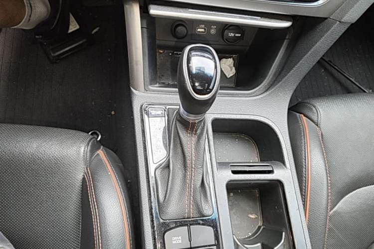Used Hyundai Sonata 2015 1.6T GLX Advanced Model Gear Lever