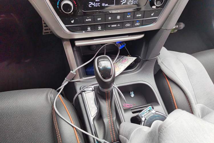 Used Hyundai Sonata 2015 1.6T GLS Smart Model Gear Lever