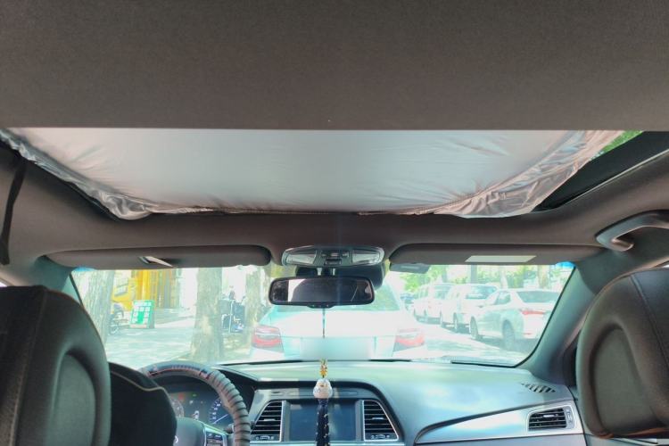 Used Hyundai Sonata 2015 1.6T DLX Prestige Model Headliner