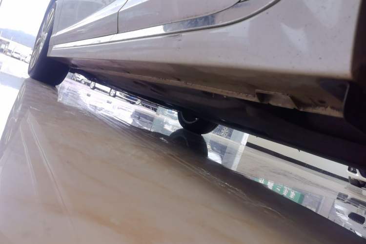 Used Hyundai Sonata 2015 1.6T DLX Prestige Model Left Side Sill