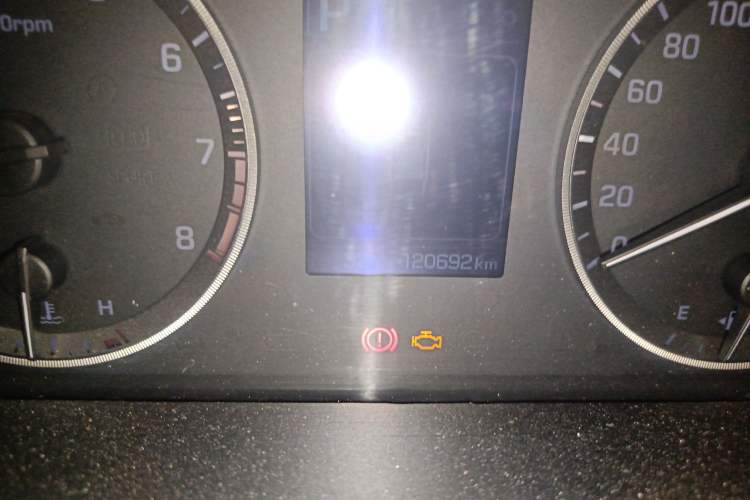 Used Hyundai Sonata 2015 1.6T GLS Smart Model Odometer Close Up