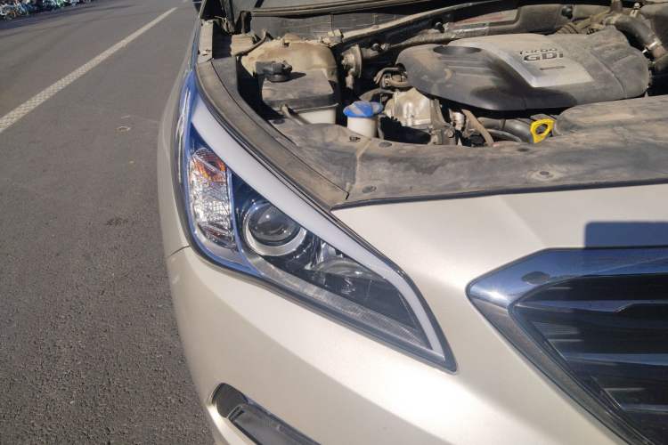Used Hyundai Sonata 2015 1.6T GLX Advanced Model Right Front Headlight
