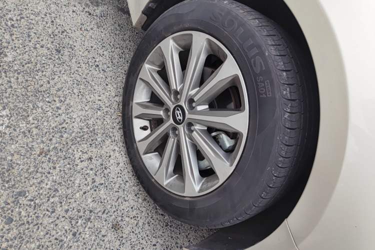 Used Hyundai Sonata 2015 1.6T GLS Smart Model Right Front Wheel Hub