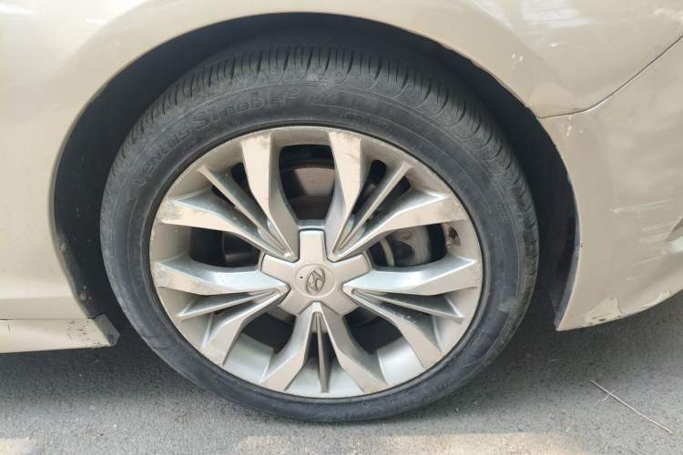 Used Hyundai Sonata 2015 1.6T DLX Prestige Model Right Front Wheel Hub
