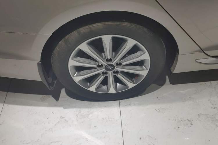 Used Hyundai Sonata 2015 1.6T GLS Smart Model Right Rear Wheel Hub