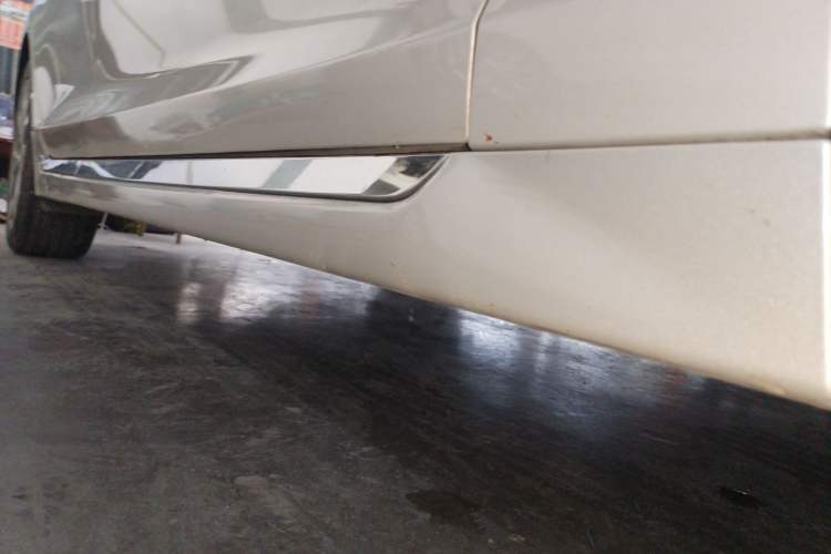 Used Hyundai Sonata 2015 1.6T GLX Advanced Model Right Side Sill