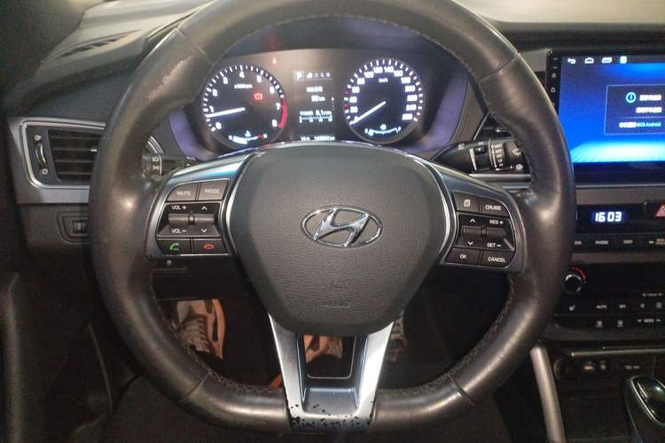 Used Hyundai Sonata 2015 1.6T GLX Advanced Model Steering Wheel