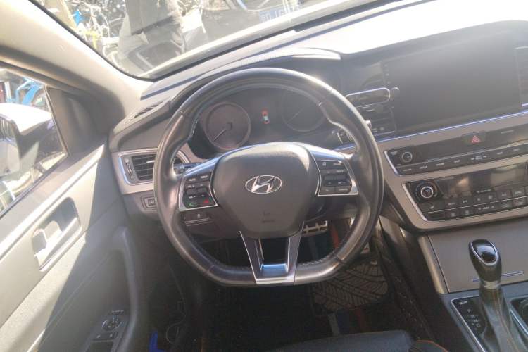 Used Hyundai Sonata 2015 1.6T GLX Advanced Model Steering Wheel