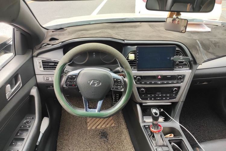 Used Hyundai Sonata 2015 1.6T GLX Advanced Model Steering Wheel