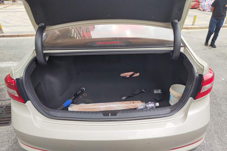 Used Hyundai Sonata 2015 1.6T GLS Smart Model Trunk