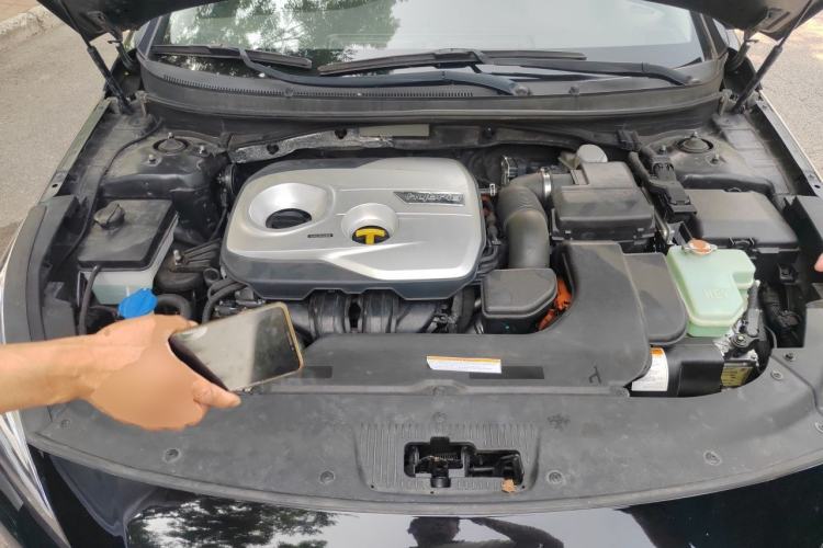 Used Hyundai Sonata 2016 2.0L Hybrid HE Smart Version Engine Bay