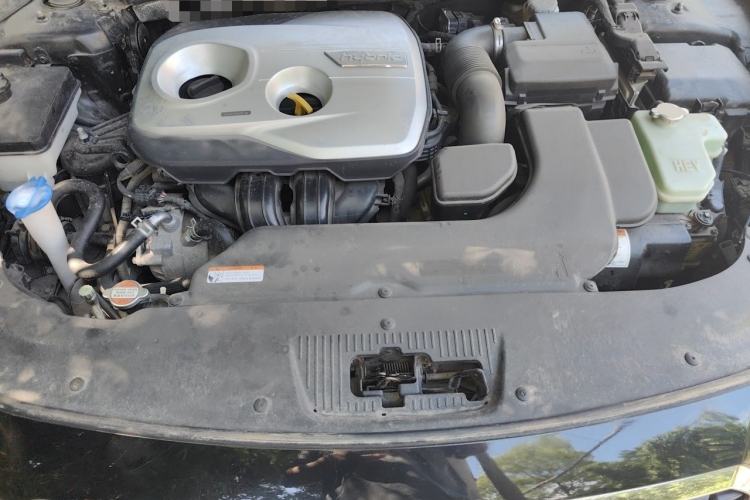 Used Hyundai Sonata 2016 2.0L Hybrid HE Smart Version Engine Bay