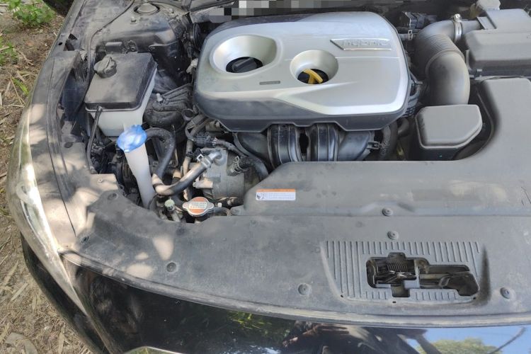 Used Hyundai Sonata 2016 2.0L Hybrid HE Smart Version Engine Bay Right