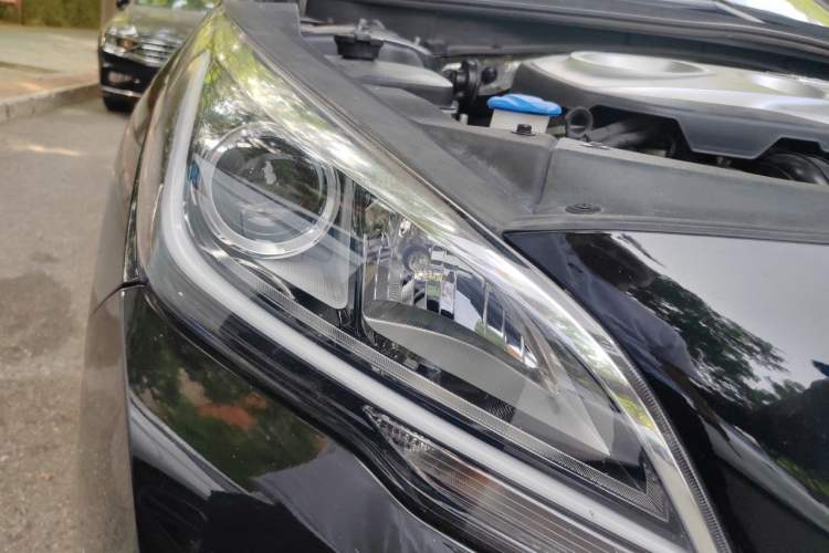 Used Hyundai Sonata 2016 2.0L Hybrid HE Smart Version Right Front Headlight