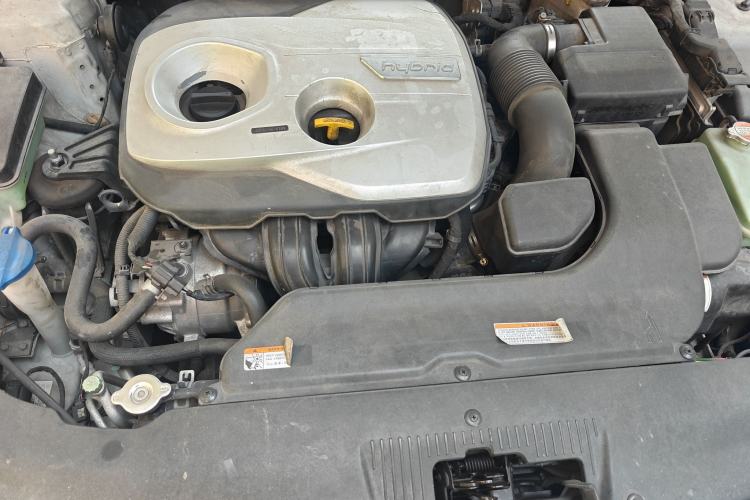 Used Hyundai Sonata 2016 2.0L Hybrid HE Smart Version Engine Bay