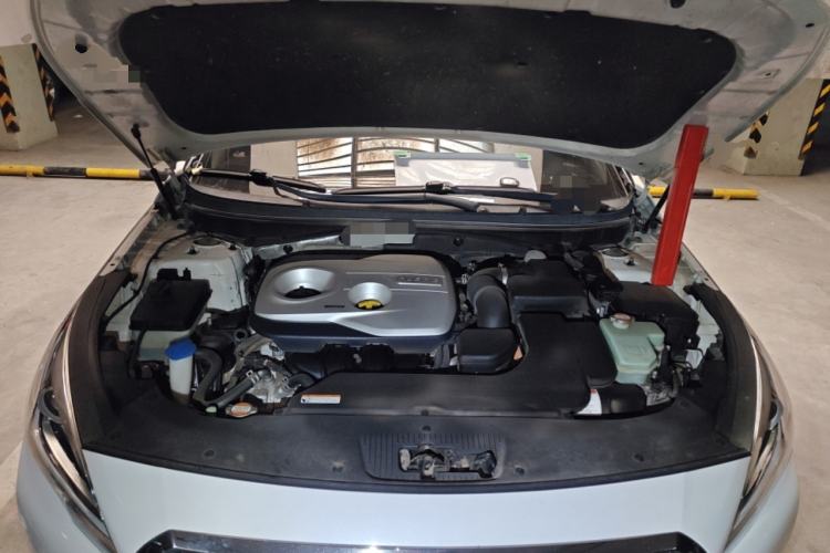 Used Hyundai Sonata 2016 2.0L Hybrid HL Luxury Version Engine Bay